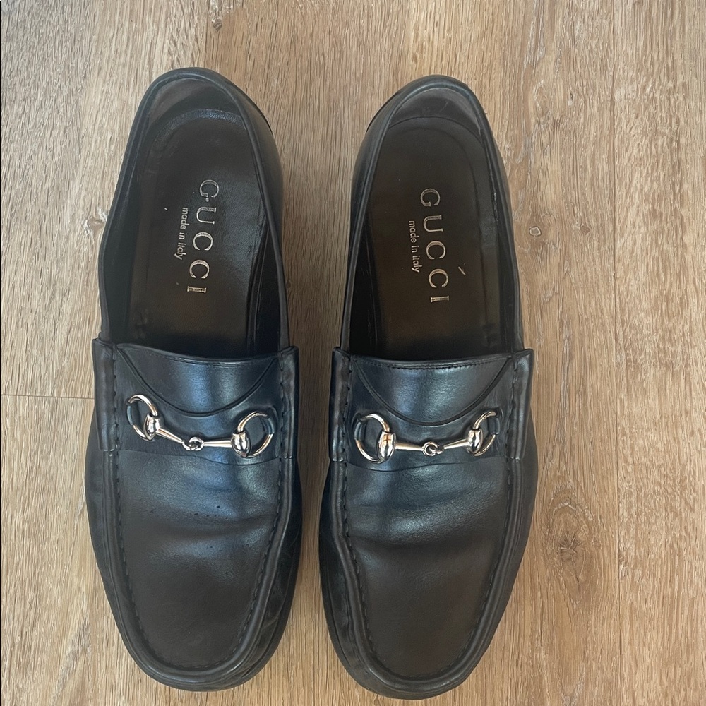 Gucci Black Leather Loafers with Silver Detail
